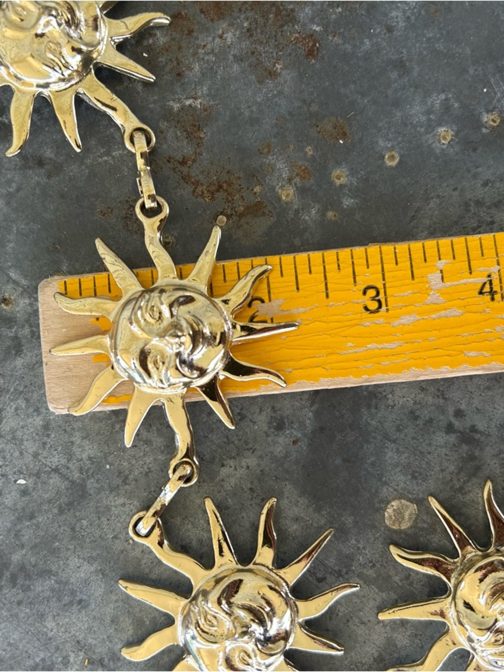 Vintage Gold Tone Celestial Sun Face Conch Chain Belt Star Retro Folk Art 45” - Picture 13 of 13